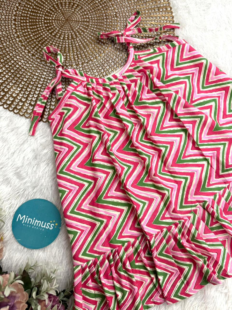 MINI GLOW -F03 - PINK FROCK