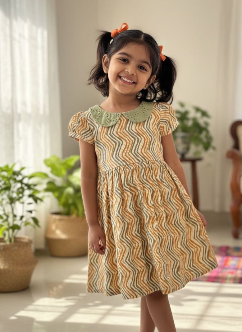 SUNBLUSH -FS029- OLIVE GREEN PETERPAN COLLAR FROCK