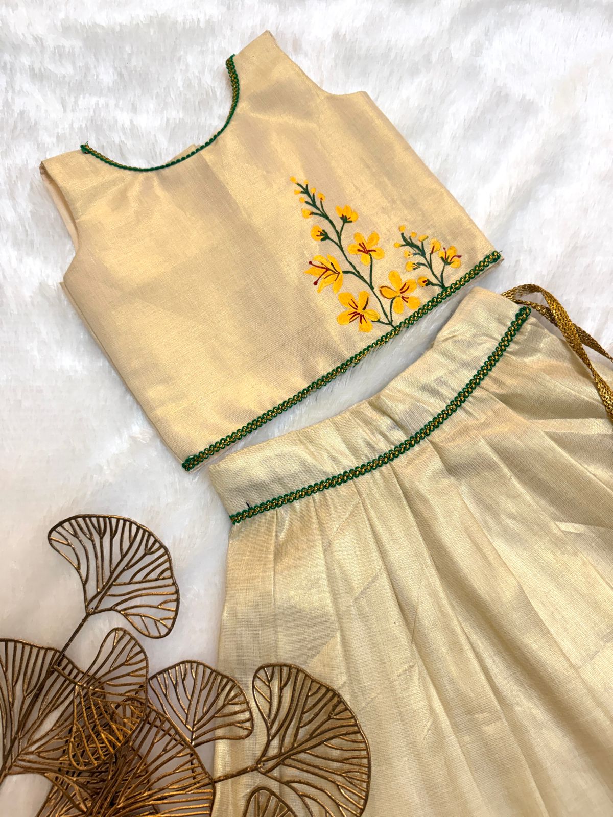 BABY BLOOM - U20- yellow Hand painted skirt set