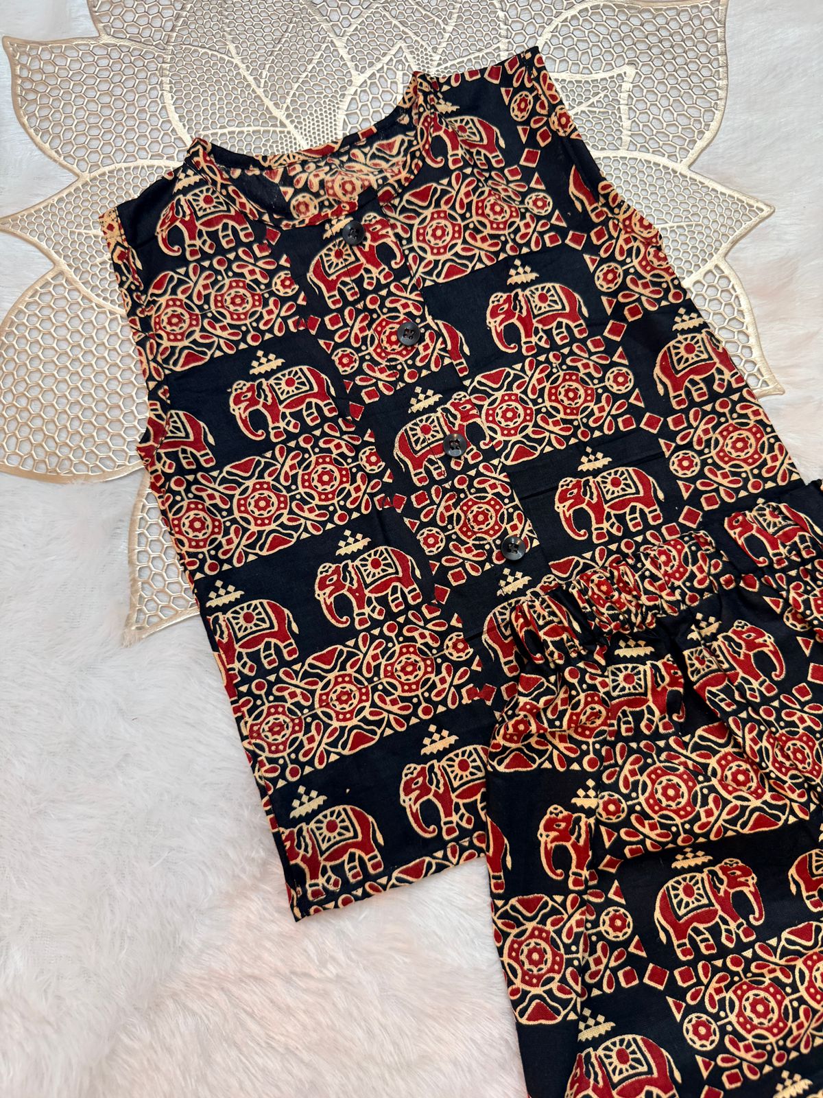 SUMMER -SC104- BLACK ELEPHANT COORD SET