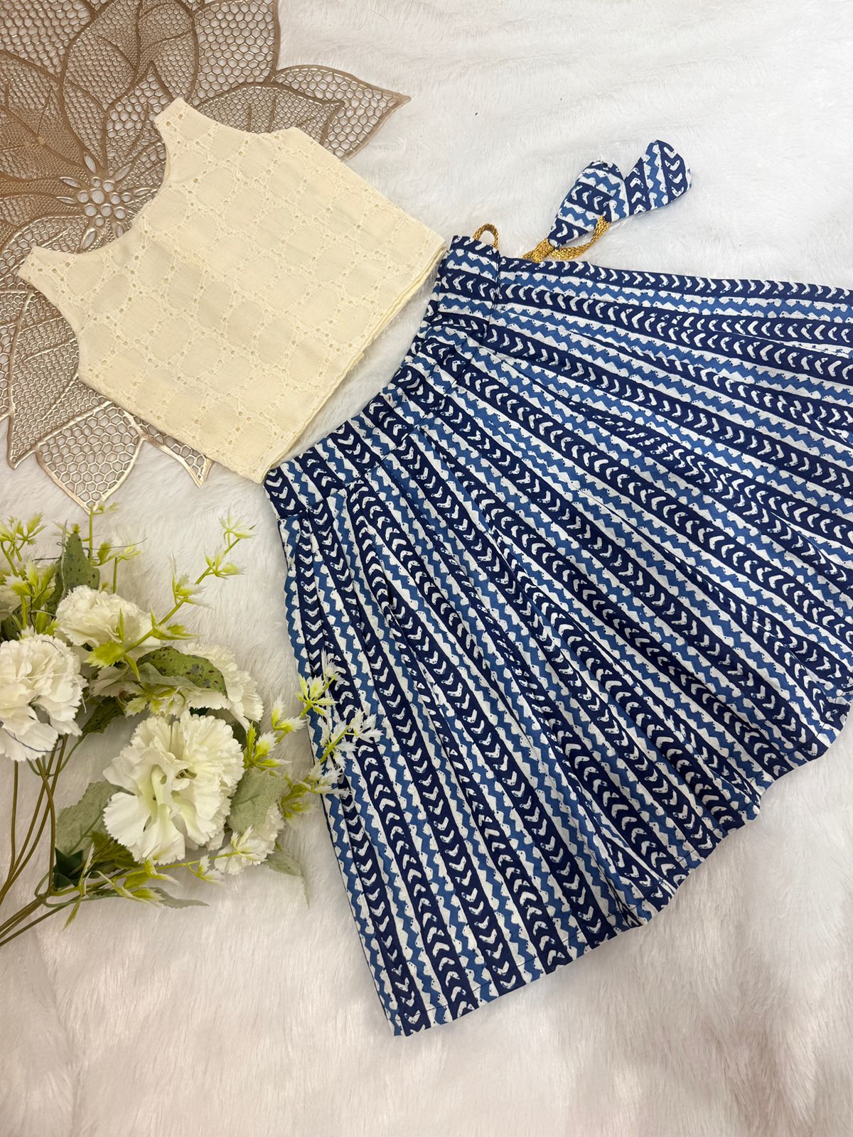 SUMMER -SC210- WHITE AND BLUE SKIRT SET