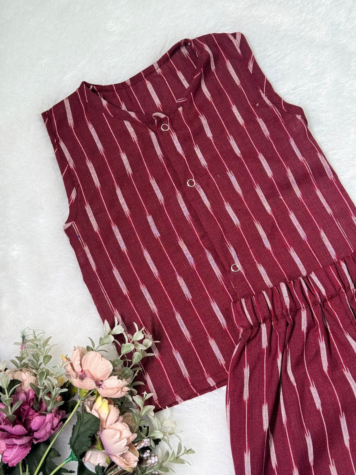 DAILY PLAY -NYC030-MAROON AND WHITE IKKAT COORD SET