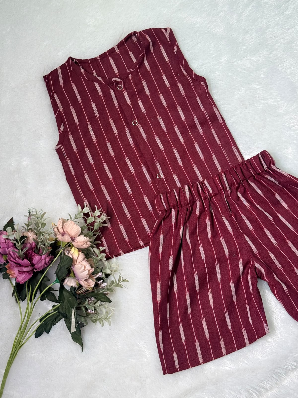 DAILY PLAY -NYC030-MAROON AND WHITE IKKAT COORD SET