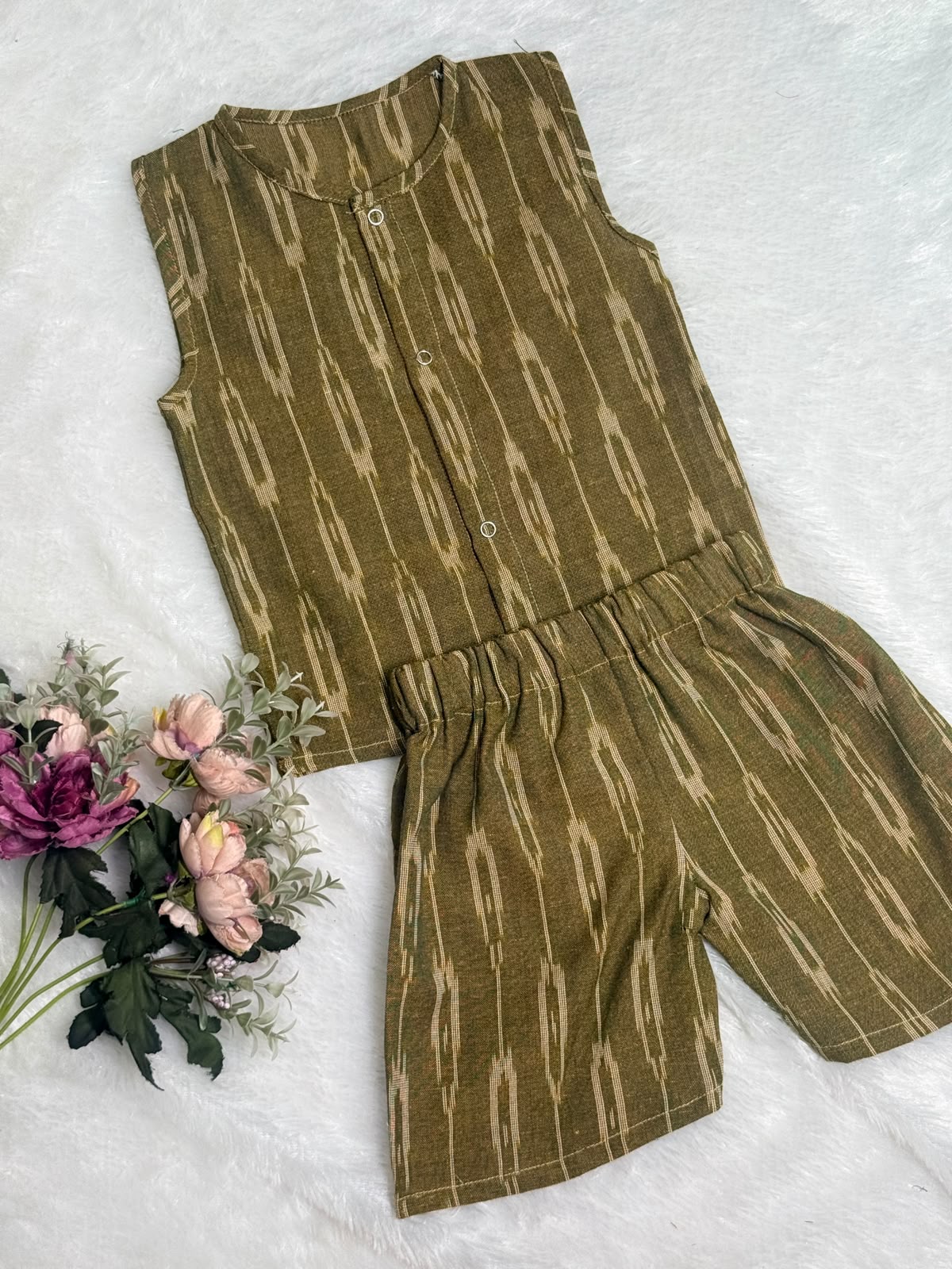 DAILY PLAY -NYC034- OLIVE GREEN  IKKAT COORD SET