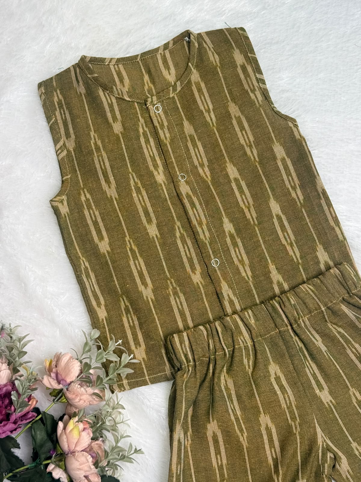 DAILY PLAY -NYC034- OLIVE GREEN  IKKAT COORD SET