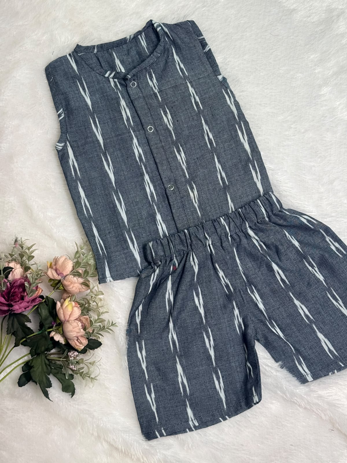 DAILY PLAY -NYC035- SLATE GREY WITH WHITE  IKKAT COORD SET