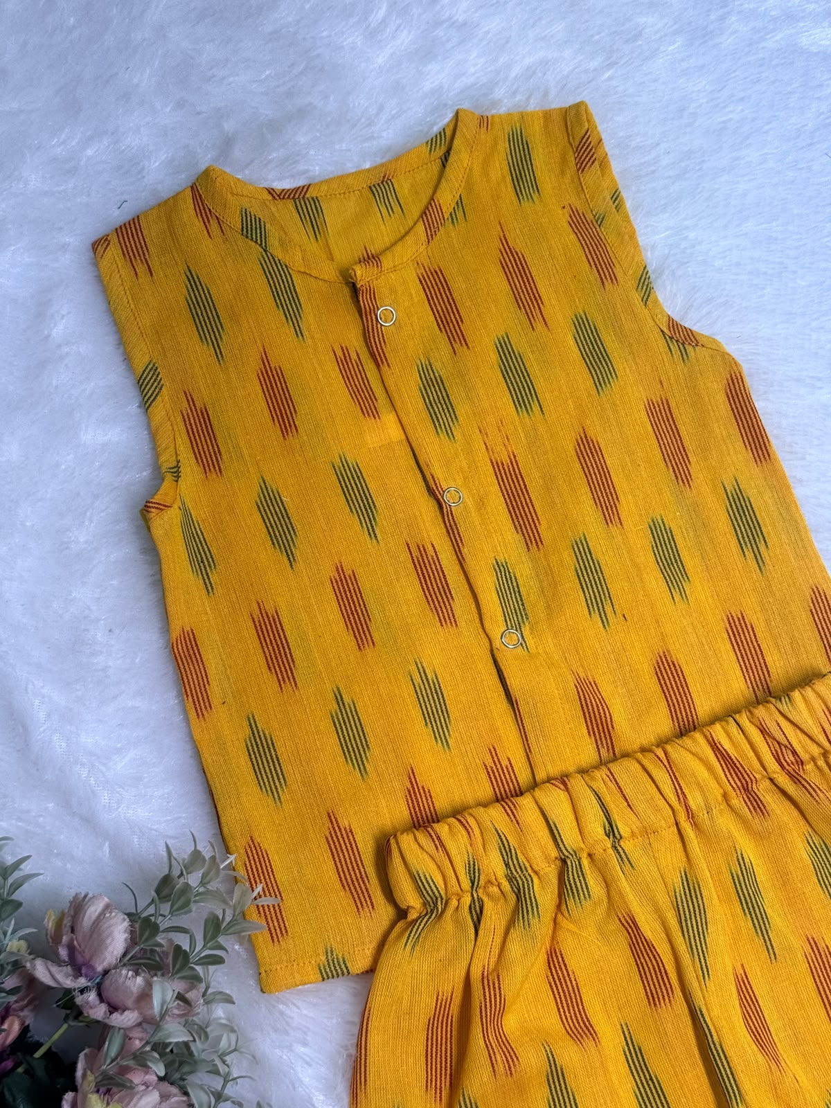 DAILY PLAY -NYC031- YELLOW WITH GREEN IKKAT COORD SET
